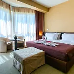 Petit Palais Otel 4*