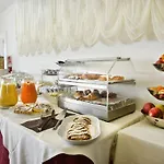Petit Palais Otel 4*