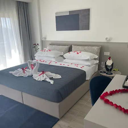 Hotell Petit Palais 4*